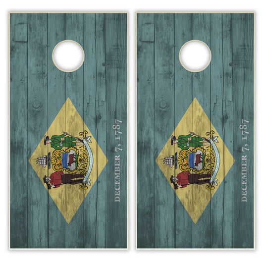 Delaware State Flag Cornhole Set - Distressed Wood