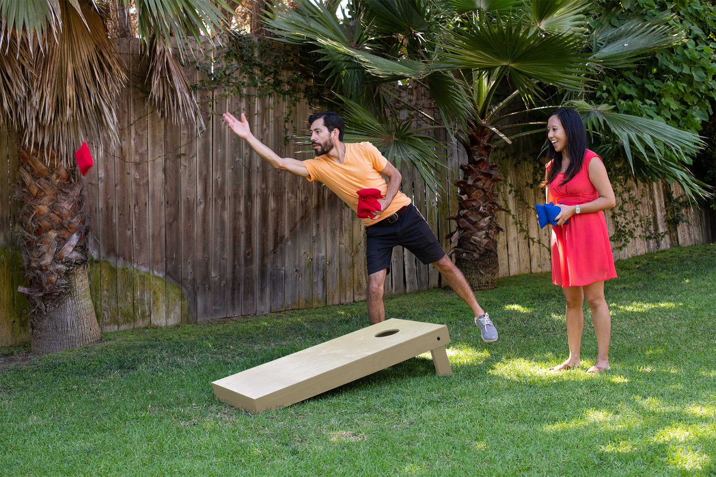 Kenya Flag Cornhole Set - Distressed Wood
