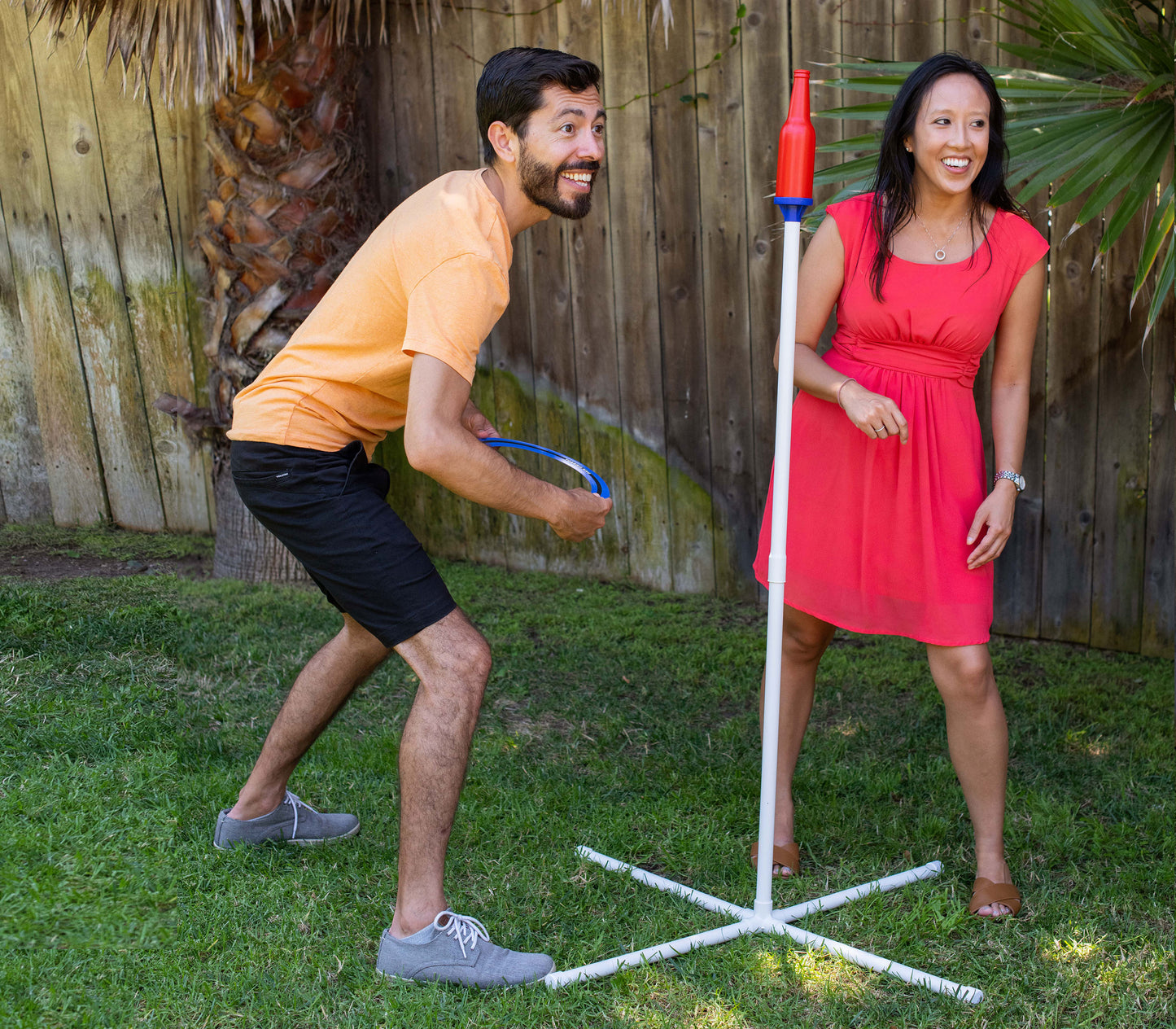 Bottle Disc Toss Beersbee Game Set with Soft Touch Flying Ring