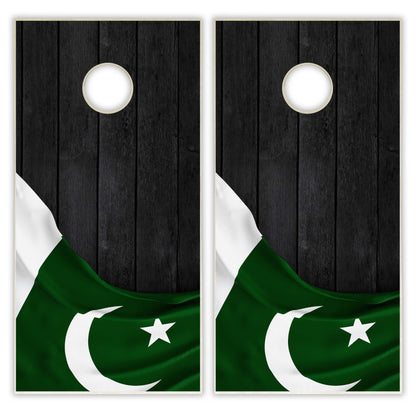 Pakistan Flag Cornhole Set - Black Wood